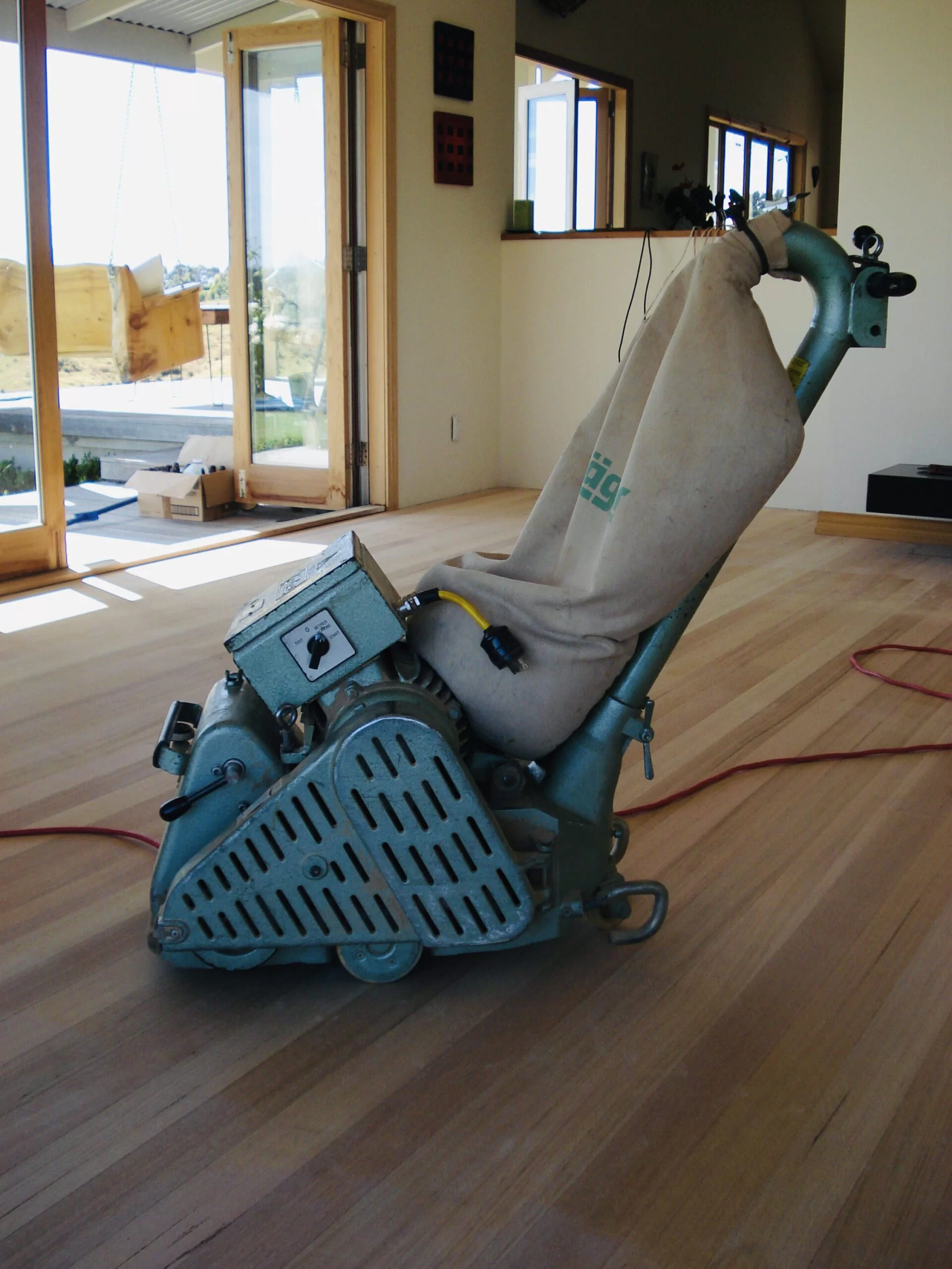 hardwood floor refinishing